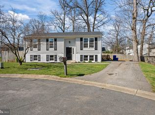 17624 Lindstrom Ct, Gaithersburg, MD 20877