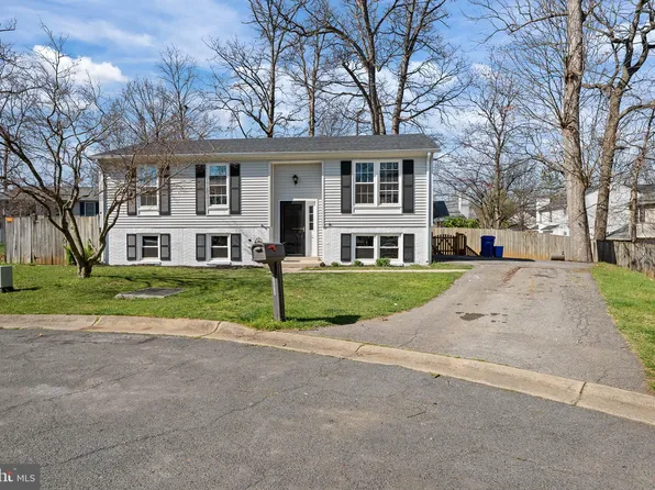 17624 Lindstrom Ct, Gaithersburg, MD 20877