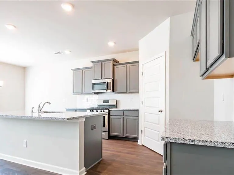 639 Blue Juniper Cir — Photo 5