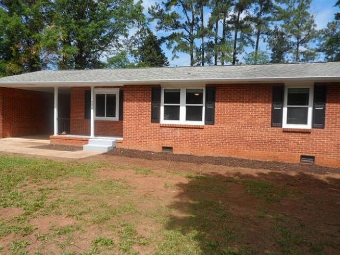 1st image of 734 Woodmont Cir