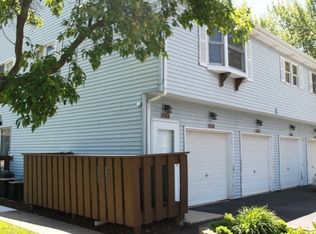 20151 S Deerfield Ct, Frankfort, IL 60423