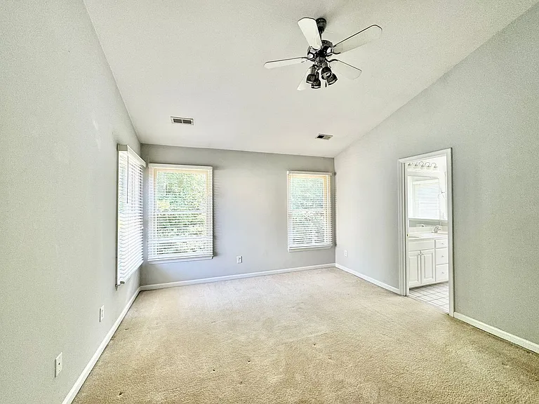 5208 Autumn Woods Dr — Photo 15