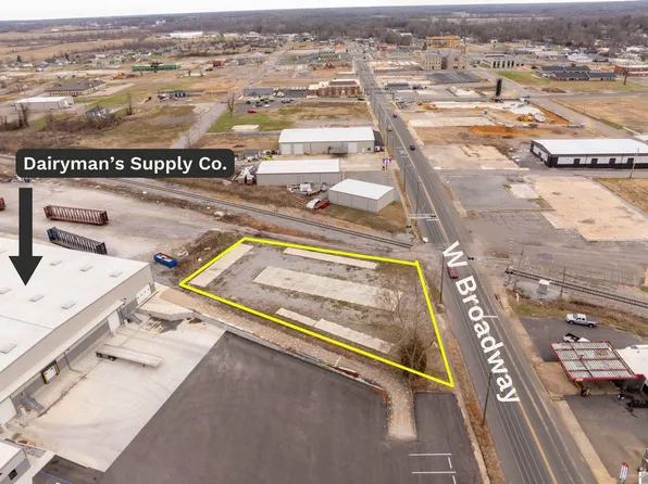 505 W Broadway St, Mayfield, KY 42066