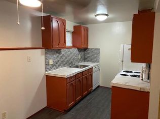 3025 NE 140th St, Seattle, WA 98125