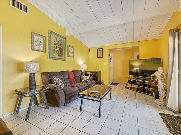 5th image of 133 N Edenfield Ave
