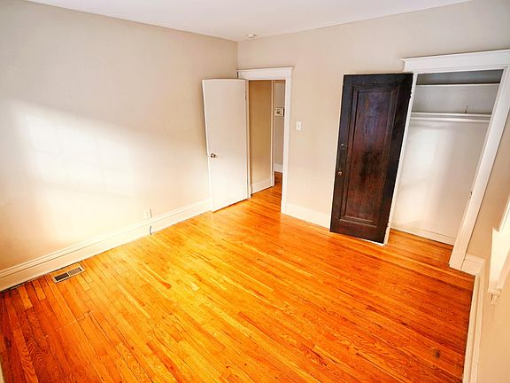 5th image of 760 Syracuse Ave #1