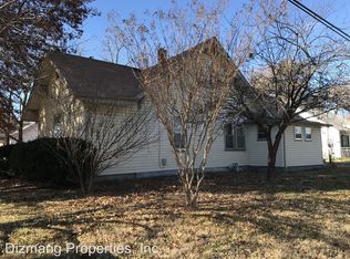 2201 W Phelps St, Springfield, MO 65802