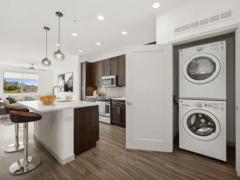 Muse Apartments — Photo 3