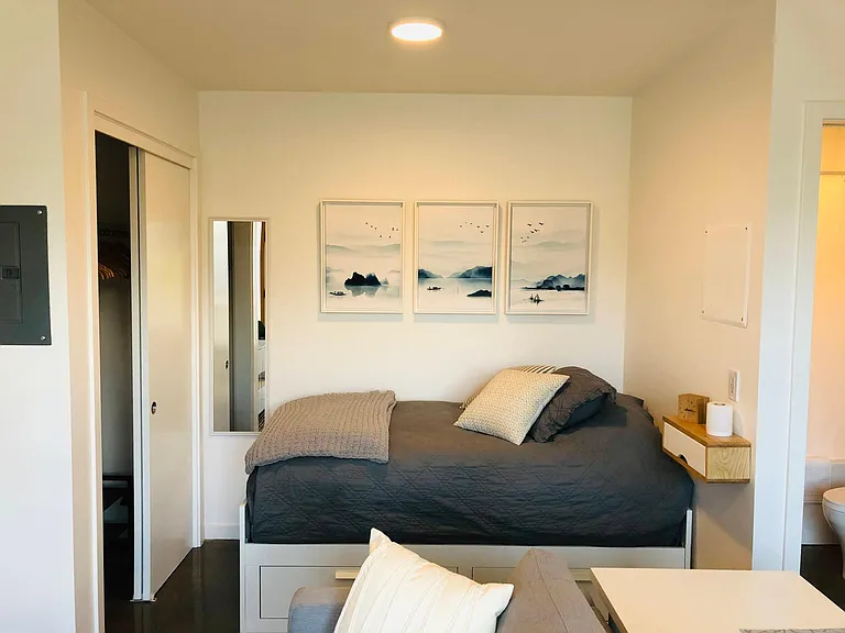 55 SW Wall St #15A — Photo 3