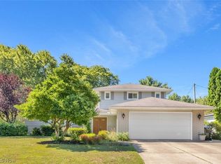 4576 Queen Ann Ct, South Euclid, OH 44121