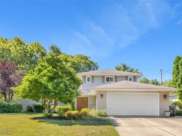 4576 Queen Ann Ct, South Euclid, OH 44121