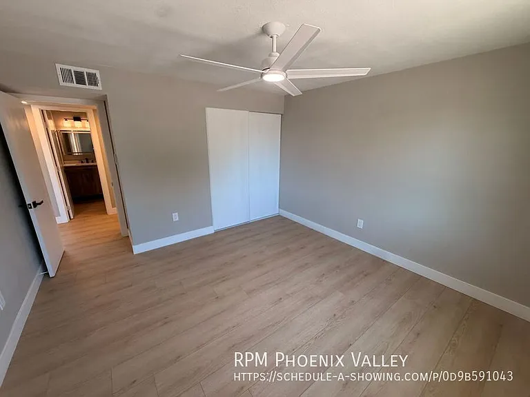 3902 E Joan De Arc Ave — Photo 13
