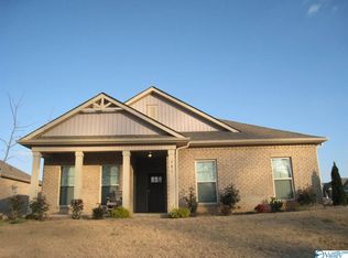 281 Falcon Ridge Dr, New Market, AL 35761
