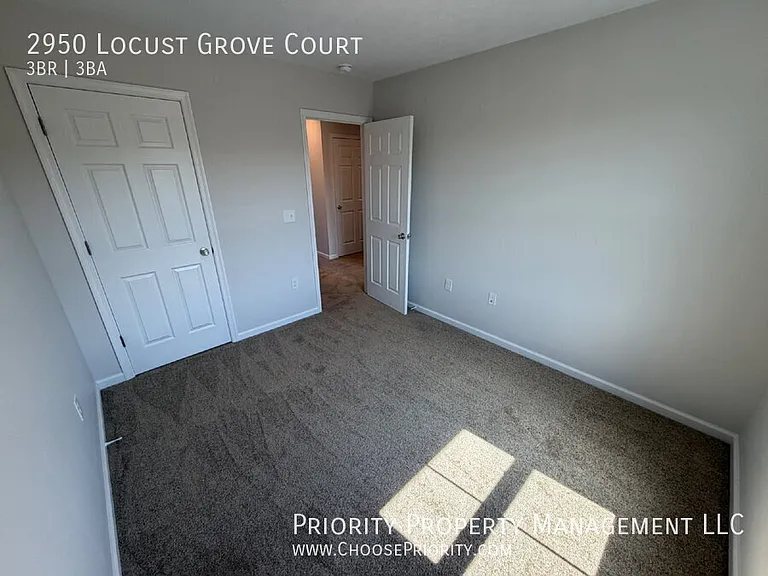 2950 Locust Grove Ct — Photo 18
