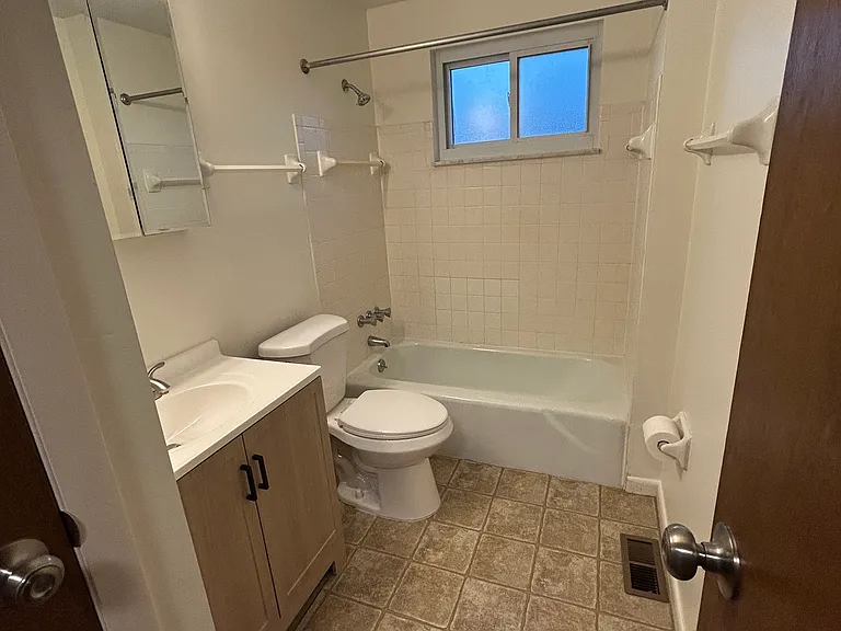 3585 Pine Green Dr #3585 — Photo 9