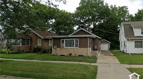 1st image of 2319 W Jefferson St