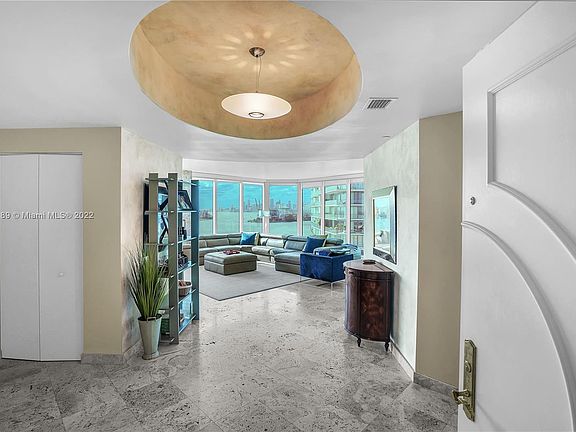 3rd image of 300 S Pointe Dr APT 1503