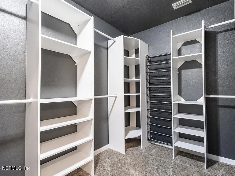 2446 Oak Stream Dr — Photo 25