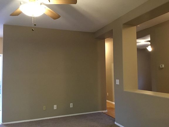 5th image of 401 W Aloe Pl