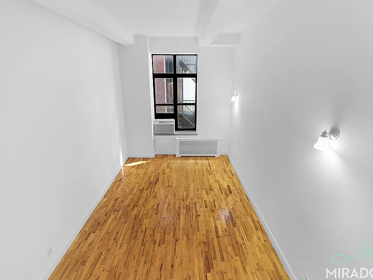 43 W 16th St #2G — Photo 2