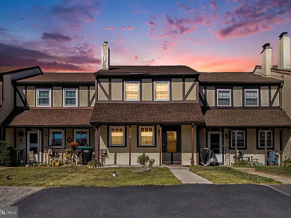 780 Sandra Ln, East Norriton, PA 19403