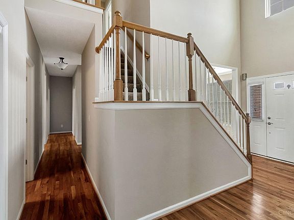 3rd image of 6018 Meadow Falls Dr
