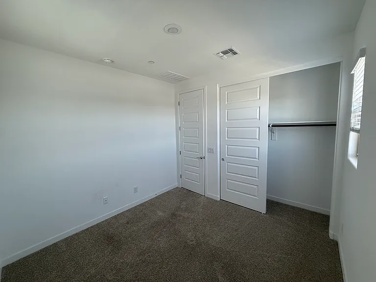 S Hawk Ln — Photo 14