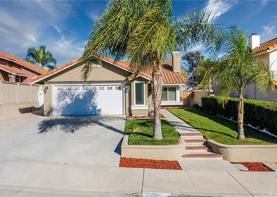1st image of 39660 Almansa Ct