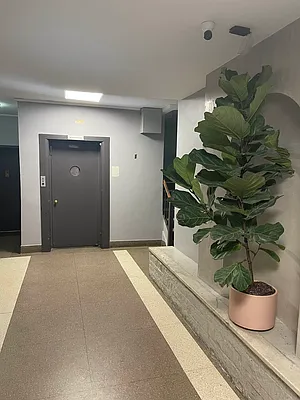 Rented by Weinstein Realty Group | media 10