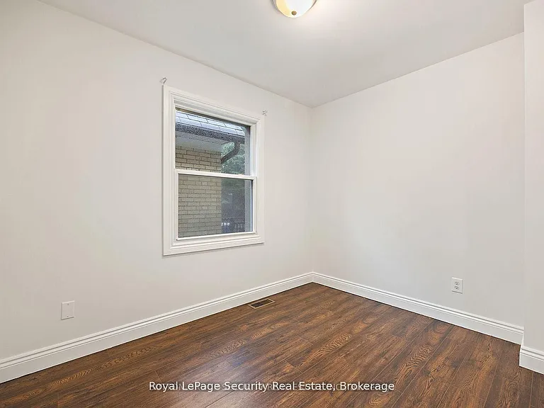177 Clonmore Dr — Photo 10
