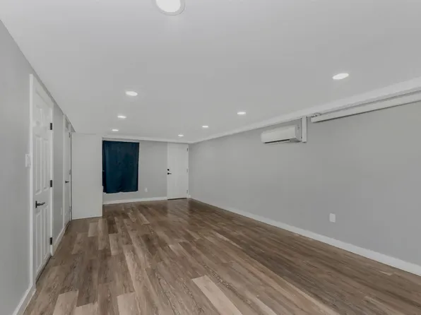 64 College Street image 16 of 17