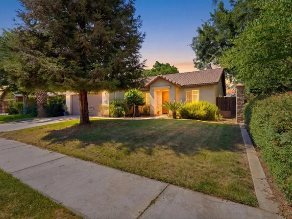 2630 E Parkview Ave, Visalia, CA 93292