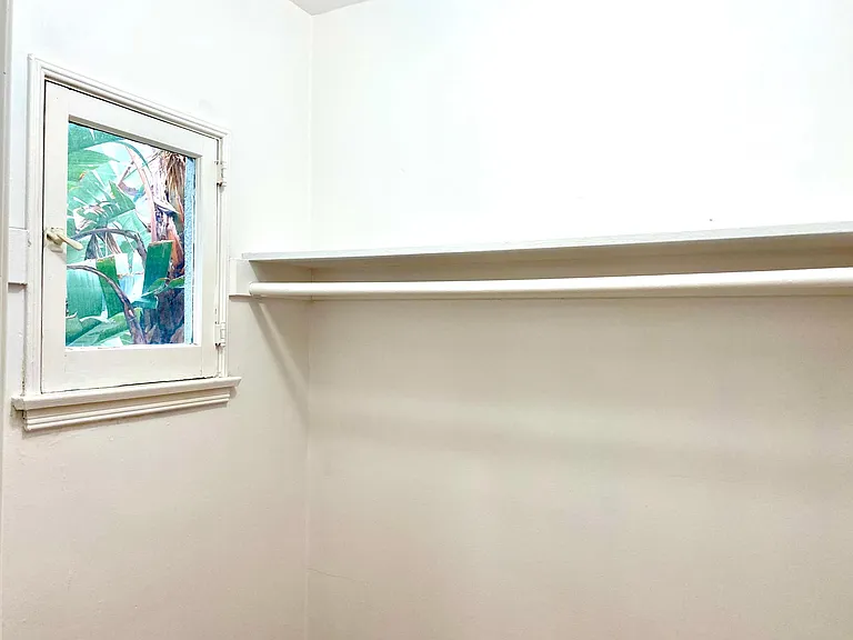closet details