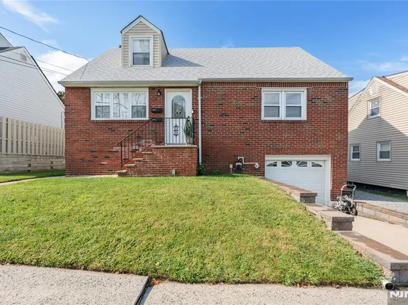 7 Veterans Place, North Arlington, NJ 07031