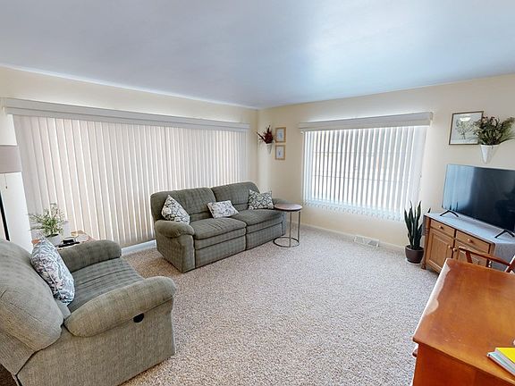 3rd image of 3175 Oesch Ln