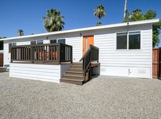 102 Fondulac St, Palm Springs, CA 92264