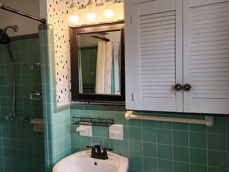 2814 Ashley Ave — Photo 40