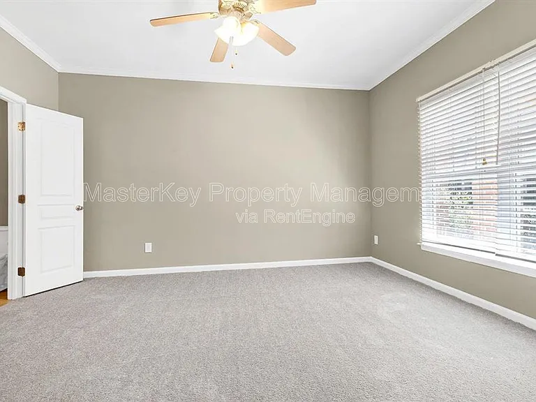 316 Kinellan Ln — Photo 26