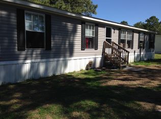 402 Loggerhead Ct, Hubert, NC 28539