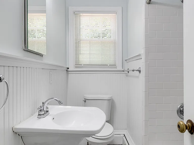 1000 Pepper Ave — Photo 11