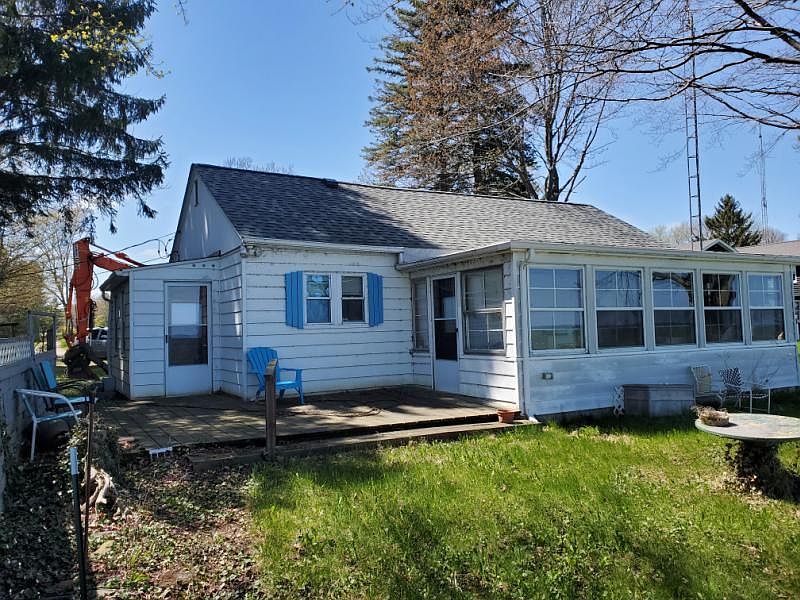 1st image of 5857 Lakeshore Rd