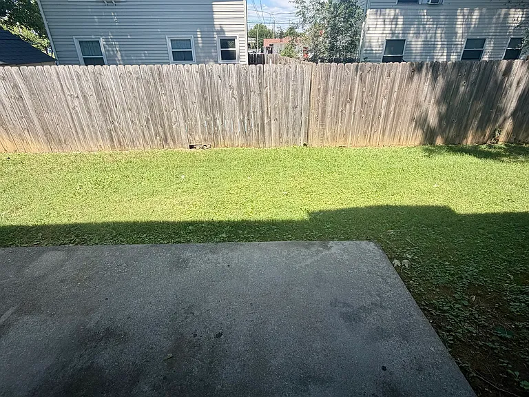 5 Raleigh Ct — Photo 13