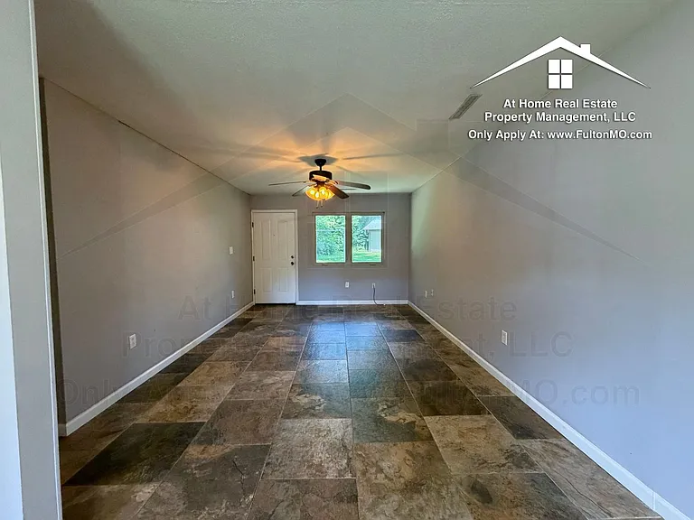 107 Spruce Dr — Photo 7
