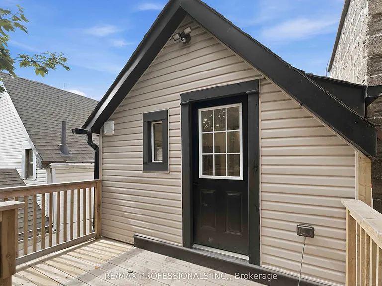 759 Barton St E #UPPER — Photo 21