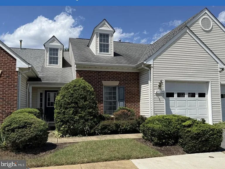 11002 Jaguar Ct — Photo 1