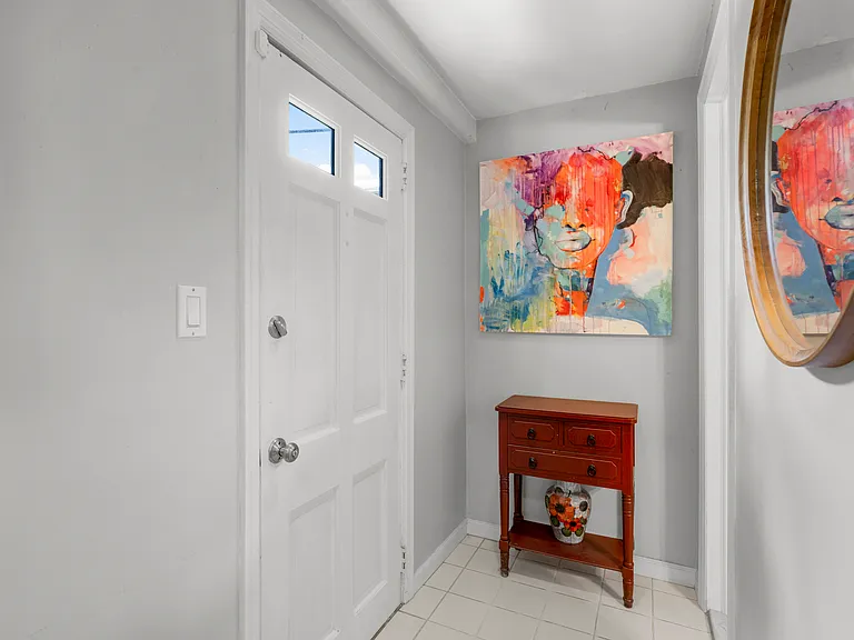 315 Maple Ave — Photo 10