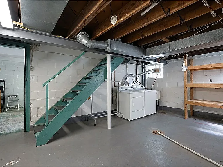 129 Buehner Dr — Photo 12