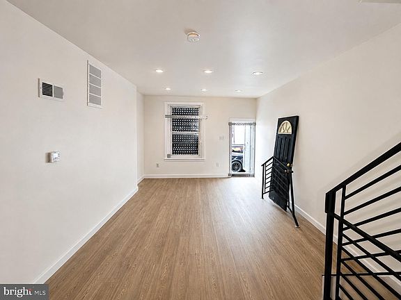 3rd image of 1748 N Bambrey St