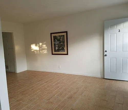 730 Rose Ave #1 Photo 1