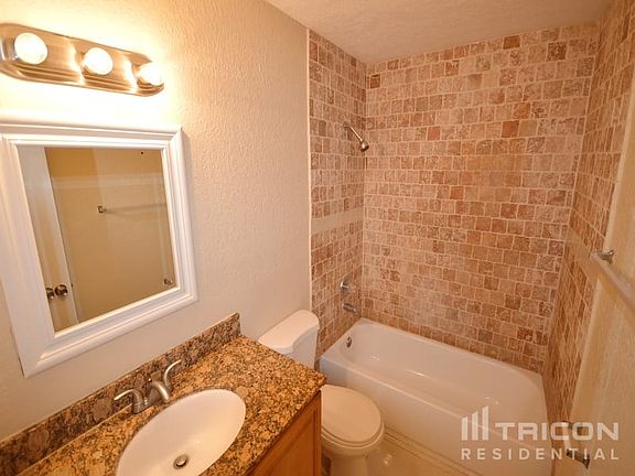 4th image of 8220 SW 10th St